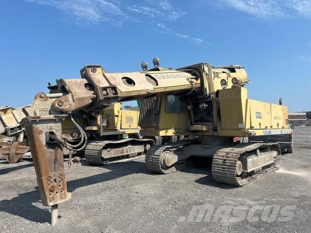 Gradall XL5210 Pásová rýpadla