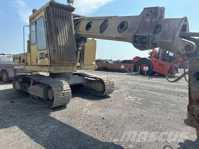 Gradall XL5210 Pásová rýpadla