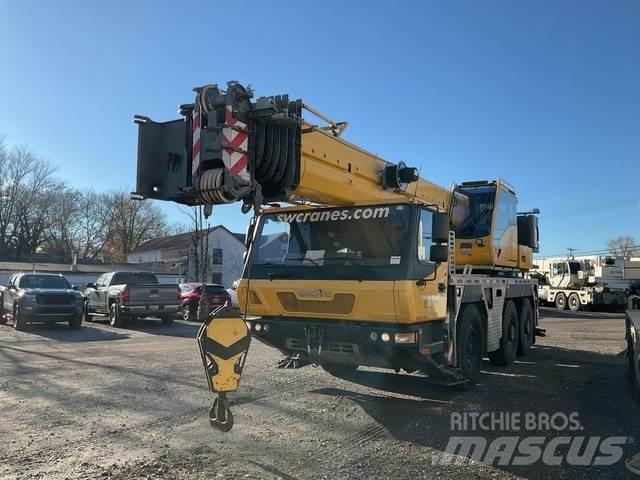 Grove GMK3055 Univerzální terénní jeřáby