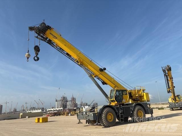 Grove RT880E Jeřáby pro těžký terén
