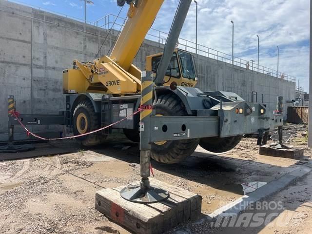 Grove RT880E Jeřáby pro těžký terén