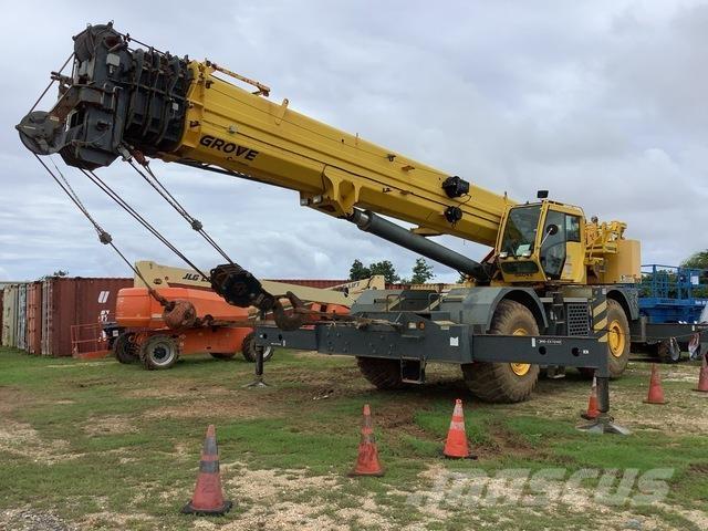 Grove RT890E Jeřáby pro těžký terén