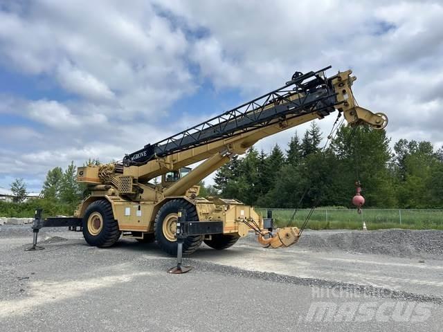 Grove RT990 Jeřáby pro těžký terén