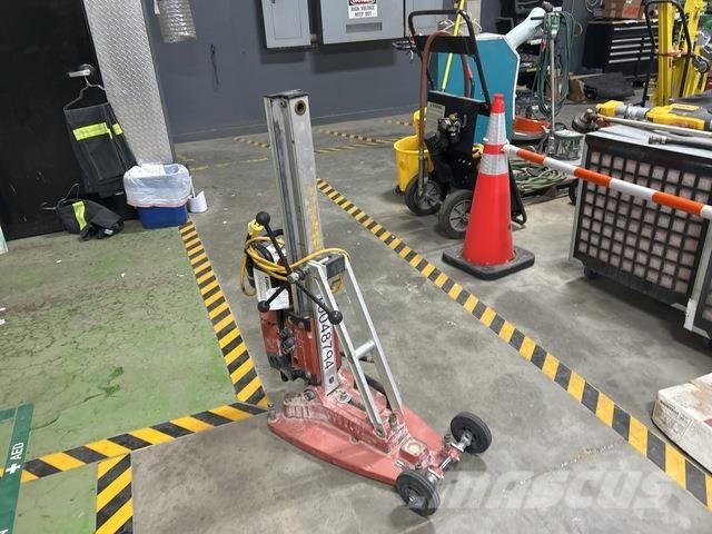 Hilti DD-250E Vrtací stroje