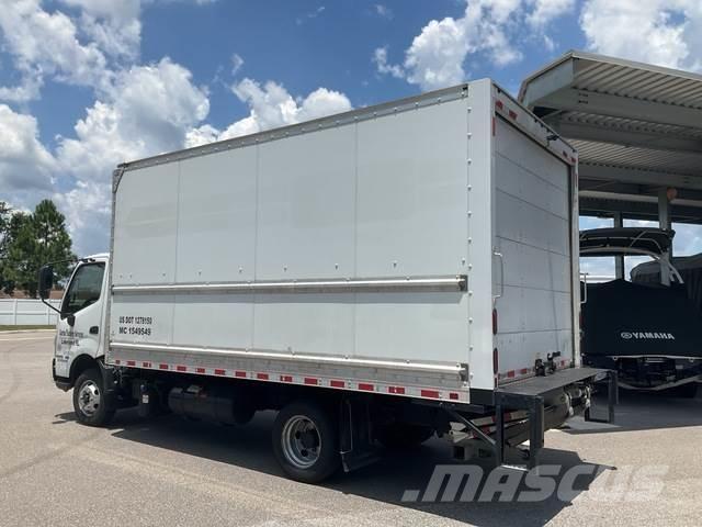 Hino 155 Skříňová nástavba