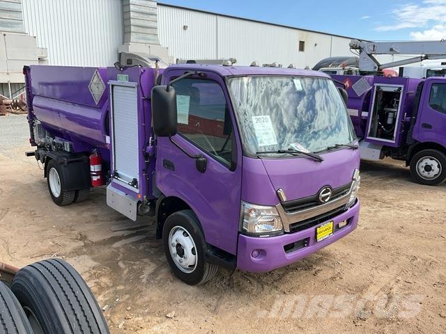 Hino 195 Cisternové vozy