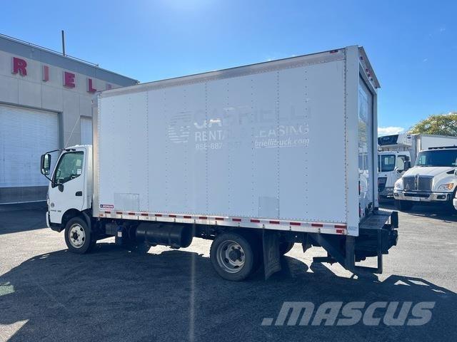 Hino 195 Skříňová nástavba