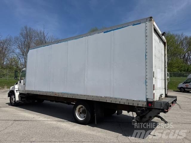 Hino 238 Skříňová nástavba