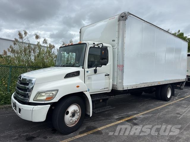 Hino 238 Skříňová nástavba