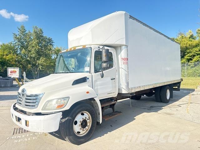Hino 238 Skříňová nástavba