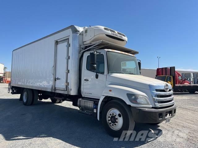 Hino 268 Chladírenské nákladní vozy