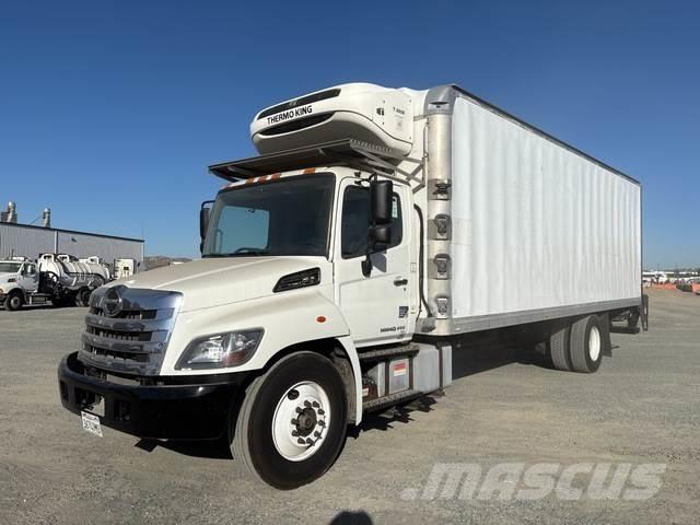 Hino 268 Chladírenské nákladní vozy