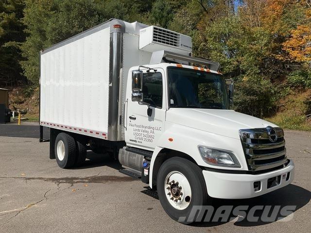 Hino 268 Chladírenské nákladní vozy