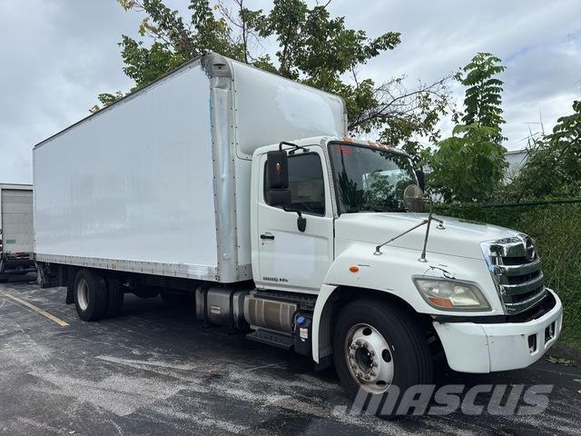 Hino 268 Skříňová nástavba