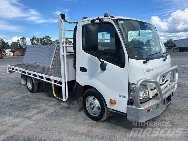 Hino 300 Valníky/Sklápěcí bočnice