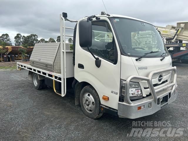 Hino 300 Valníky/Sklápěcí bočnice