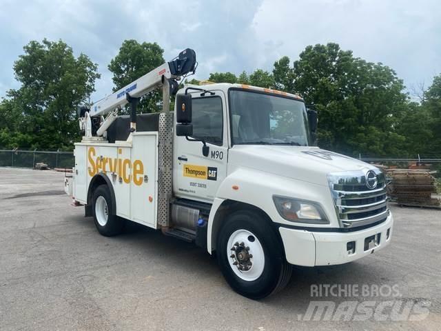Hino 338 Komunální / Multi-užitková vozidla