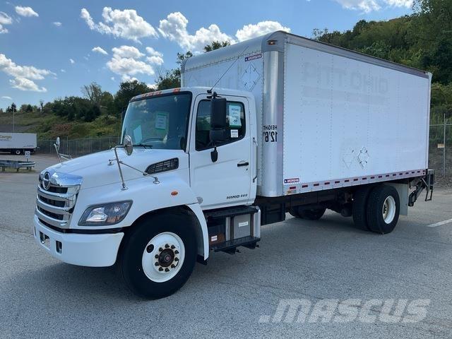 Hino 338 Skříňová nástavba