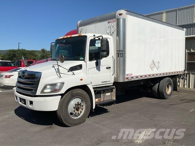 Hino 338 Skříňová nástavba