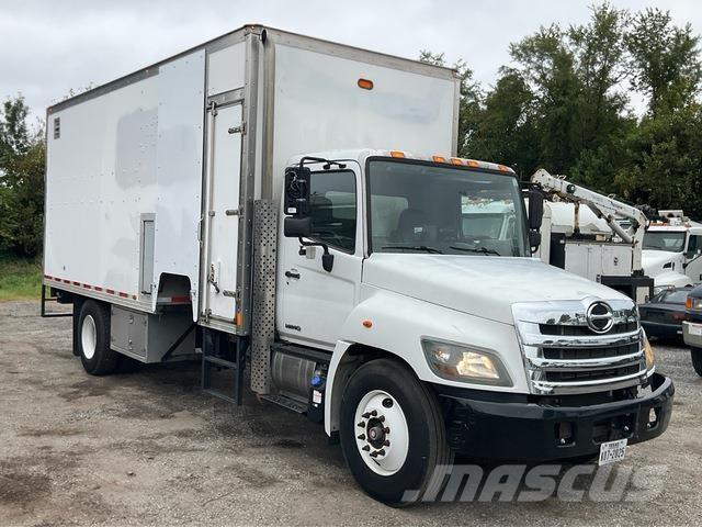 Hino 338 Popelářské vozy