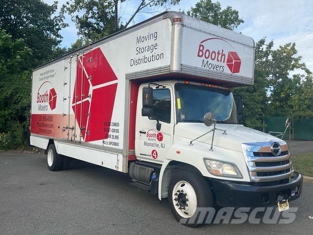 Hino 338 Skříňová nástavba