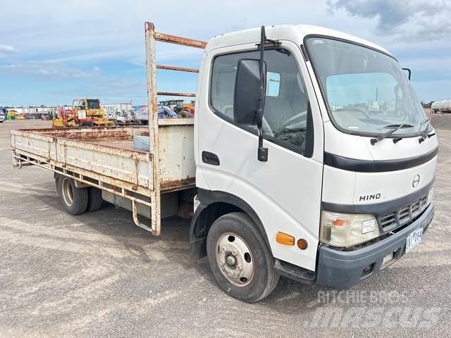 Hino Dutro Valníky/Sklápěcí bočnice