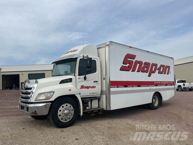 Hino J08E Skříňová nástavba