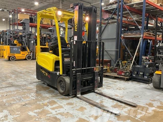 Hyster  Akumulátorové vozíky