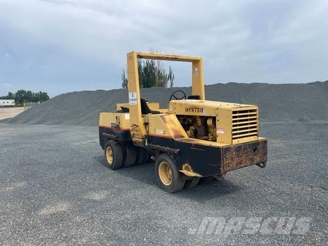 Hyster 530A Pneumatikové válce