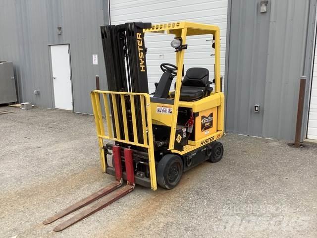 Hyster E35Z Akumulátorové vozíky