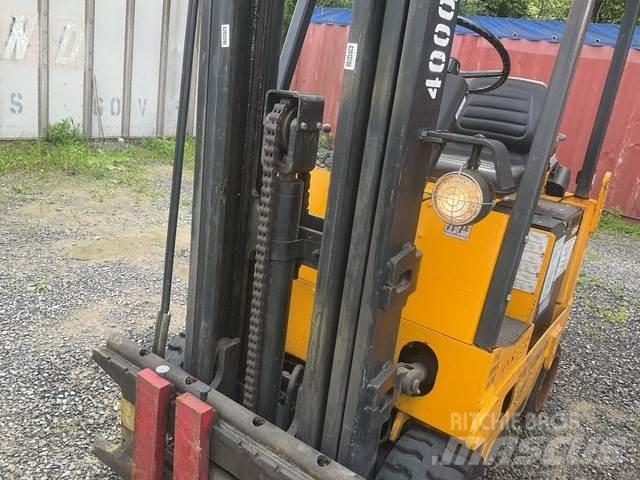 Hyster E40XL Akumulátorové vozíky