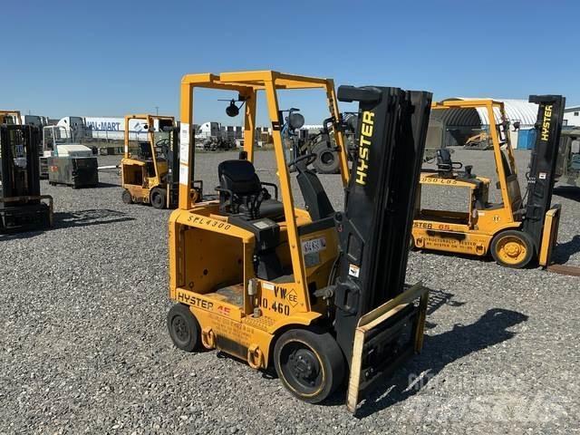 Hyster E45Z-27 Akumulátorové vozíky