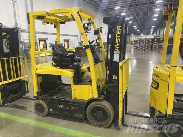 Hyster E50XN Akumulátorové vozíky
