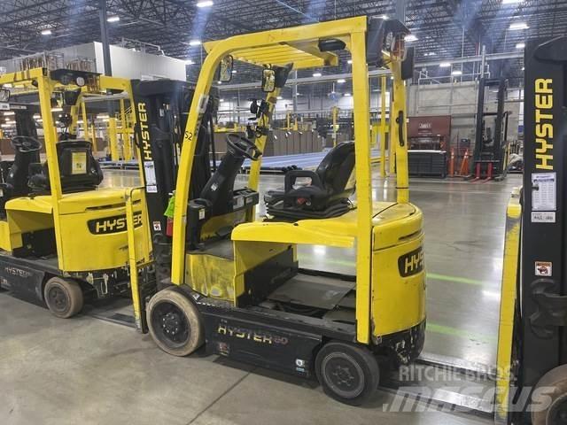 Hyster E50XN Akumulátorové vozíky