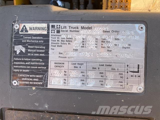 Hyster E65Z-40 Akumulátorové vozíky