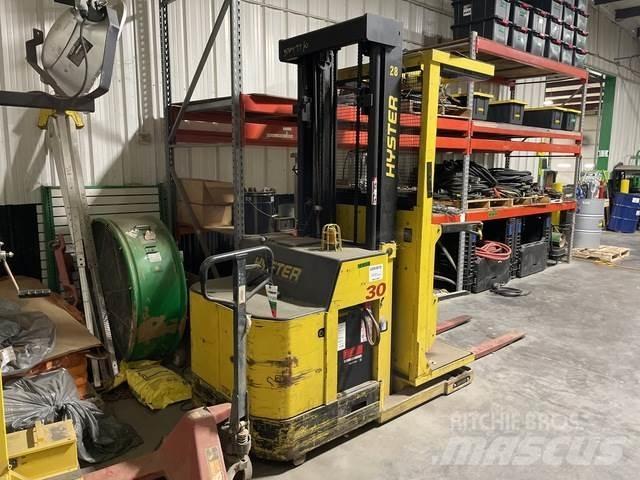 Hyster R30XMS Akumulátorové vozíky