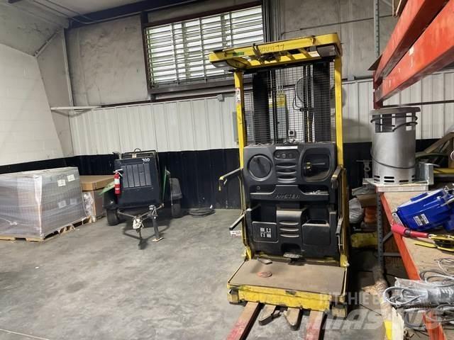 Hyster R30XMS Akumulátorové vozíky