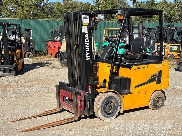 Hyundai 25B-9U Akumulátorové vozíky