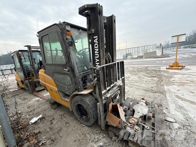 Hyundai 33L-9A Další