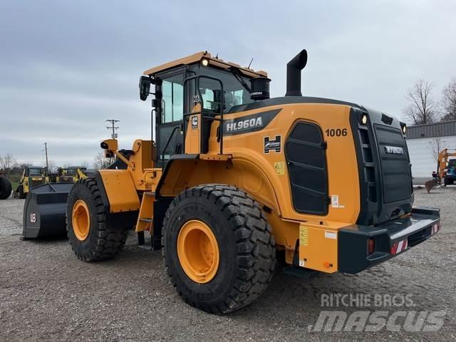 Hyundai HL960A Kolové nakladače