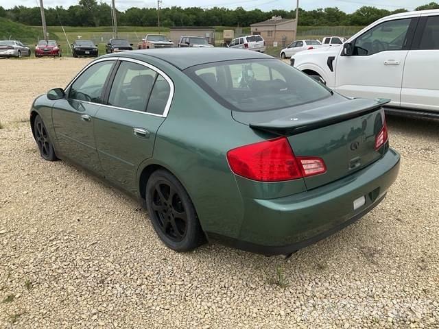 Infiniti G35 Osobní vozy
