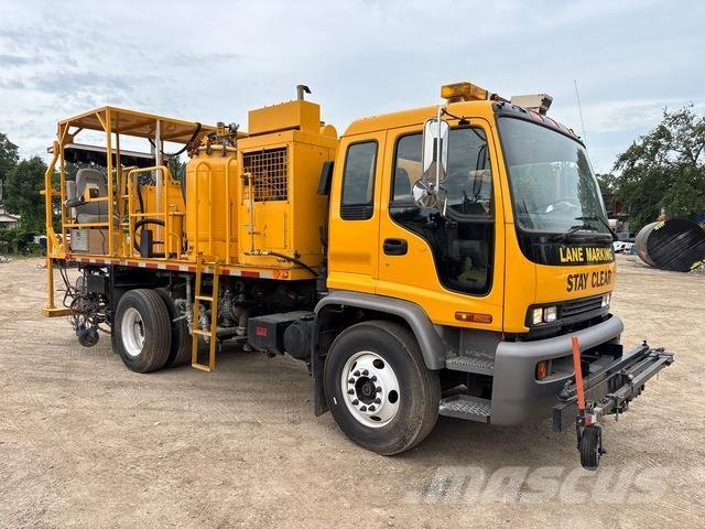 Isuzu FTR Komunální / Multi-užitková vozidla