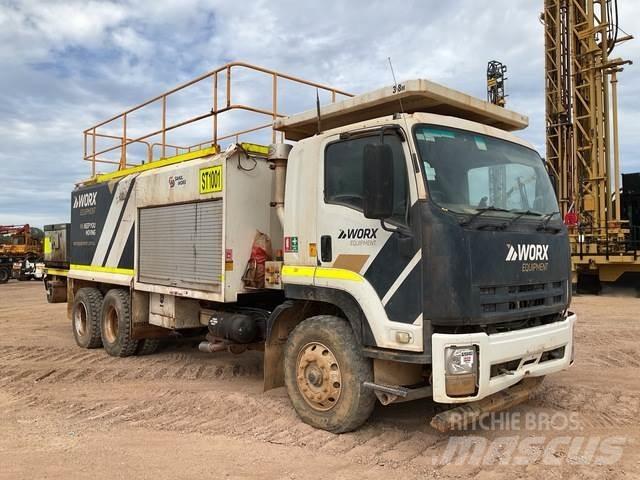 Isuzu FVZ1400 Cisternové vozy
