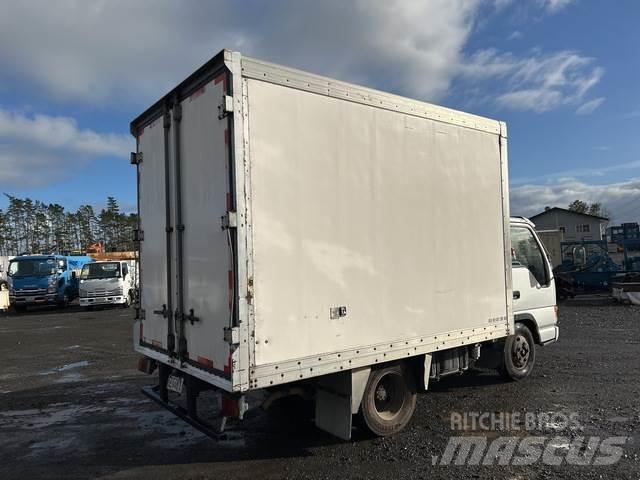 Isuzu NKR300s Stavebnictví - ostatní