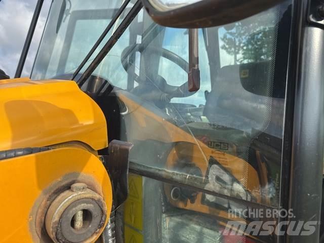 JCB 3CX Rýpadlo-nakladače