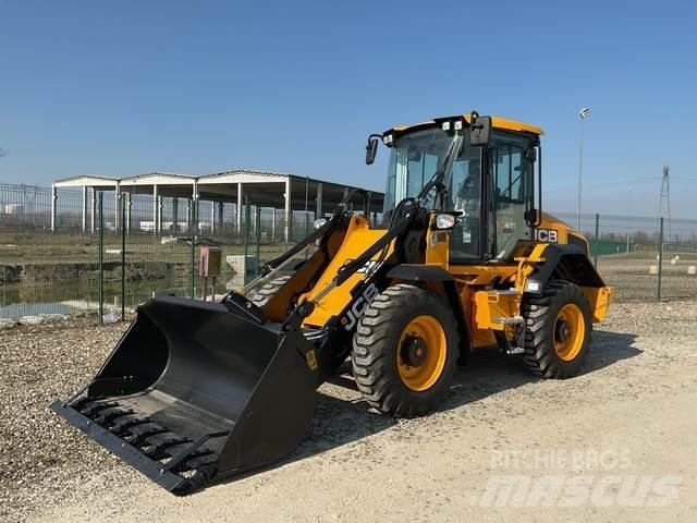 JCB 411 S5 HT Kolové nakladače