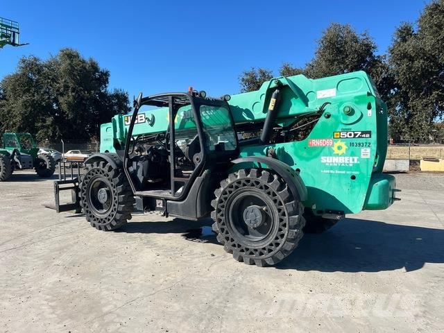 JCB 507-42 Teleskopické manipulátory