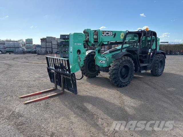 JCB 507-42F Teleskopické manipulátory