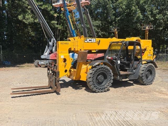 JCB 510-56 F Teleskopické manipulátory