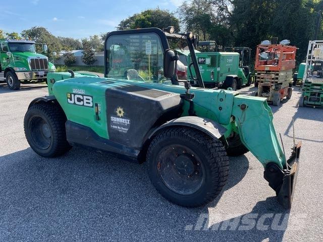 JCB 525-60 Teleskopické manipulátory
